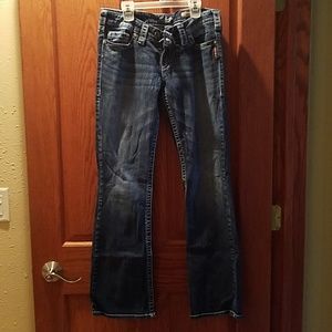 Silver jeans Tuesday style